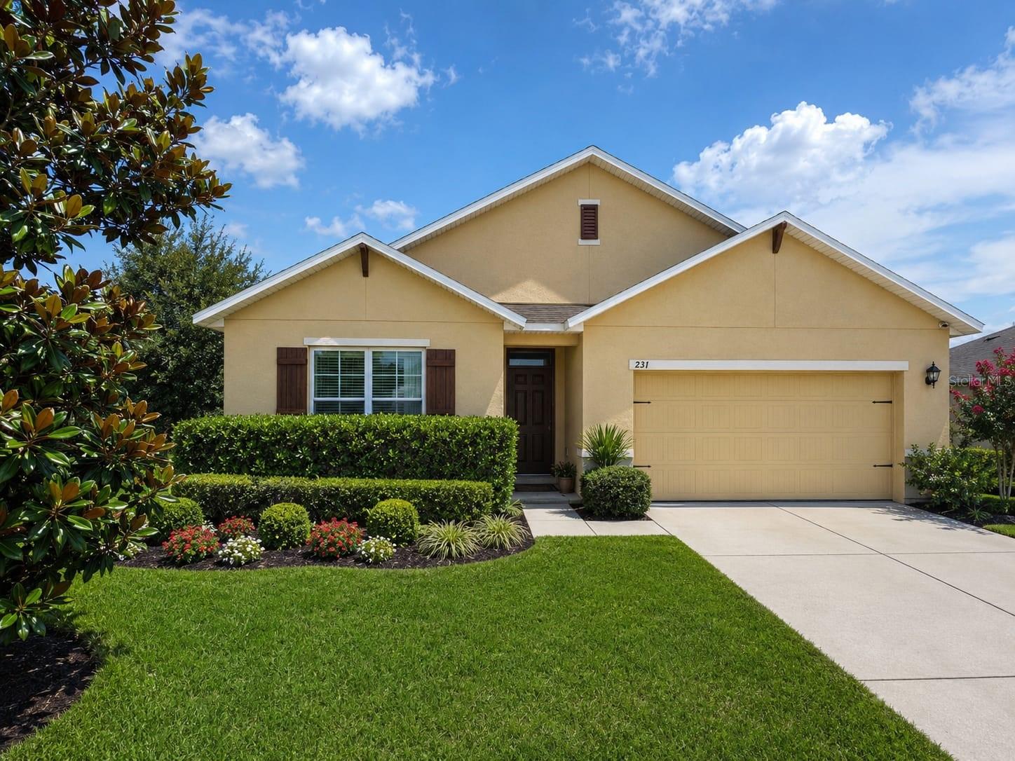 Single Family Residence in DAVENPORT, FL - Daniel Dourado