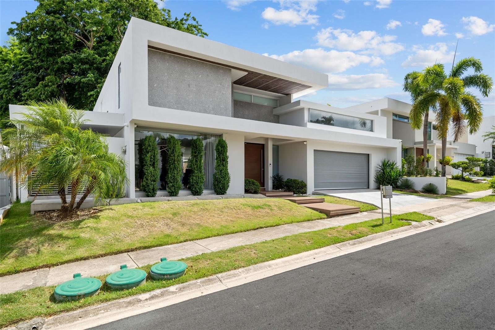 Single Family Residence in BAYAMON, PR - Daniel Dourado