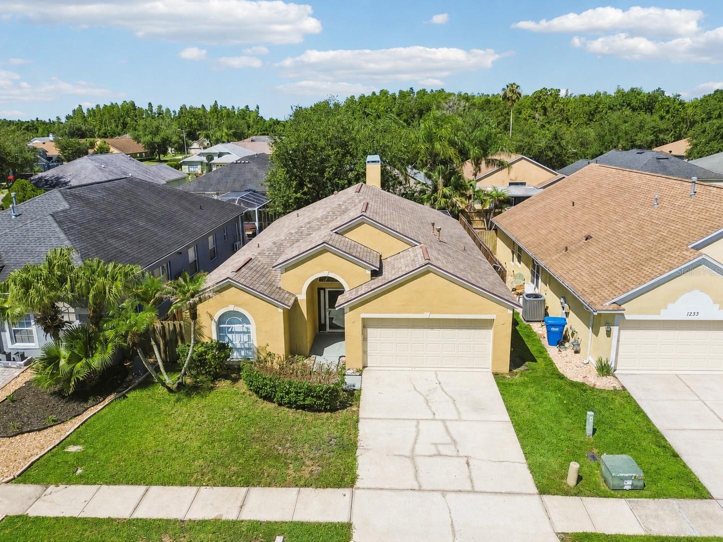 Single Family Residence em WESLEY CHAPEL, FL - Daniel Dourado