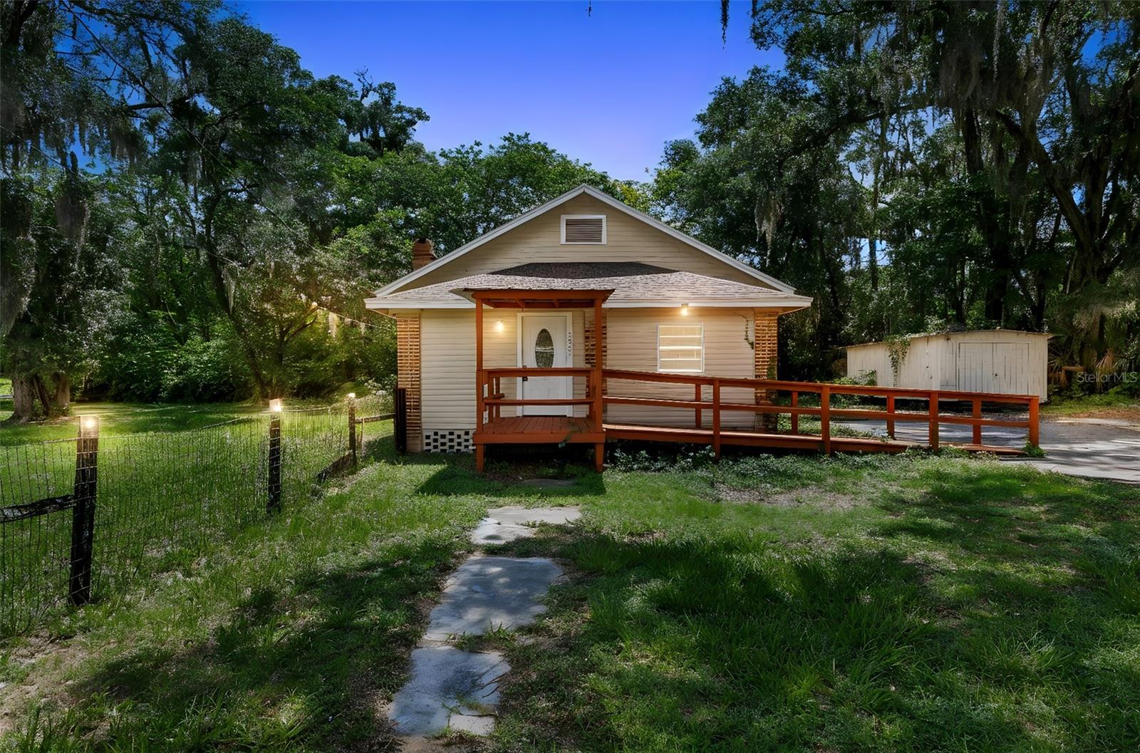 Single Family Residence in OCALA, FL - Daniel Dourado