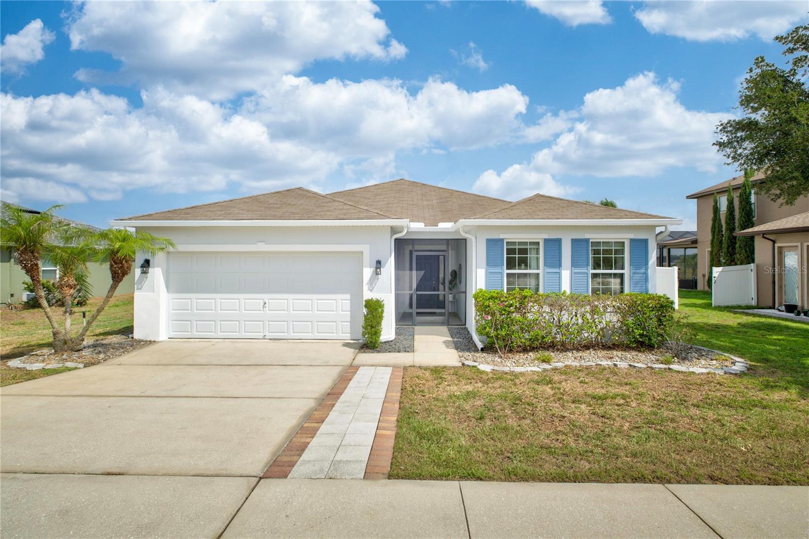 Single Family Residence in GROVELAND, FL - Daniel Dourado