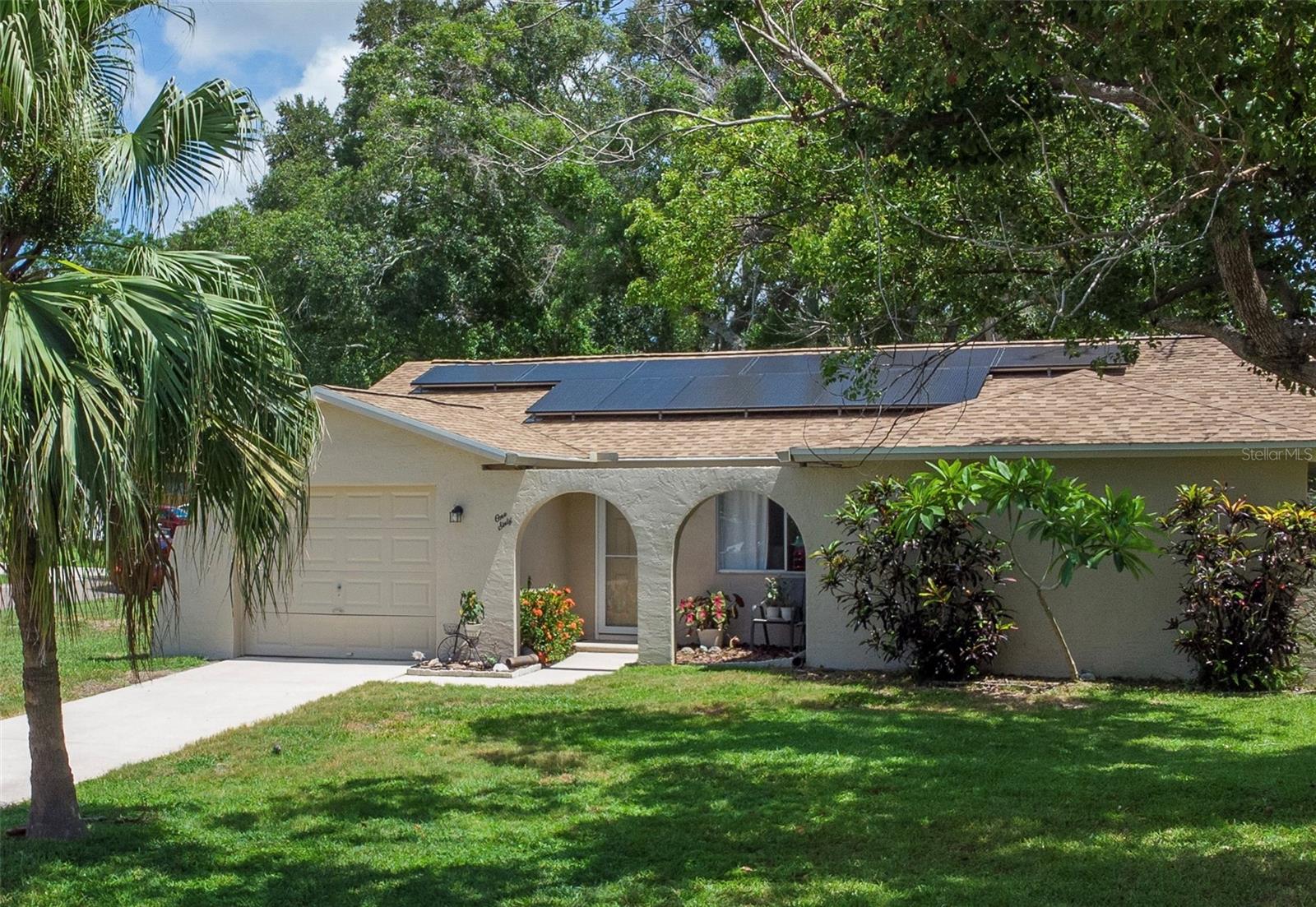 Single Family Residence em SAFETY HARBOR, FL - Daniel Dourado