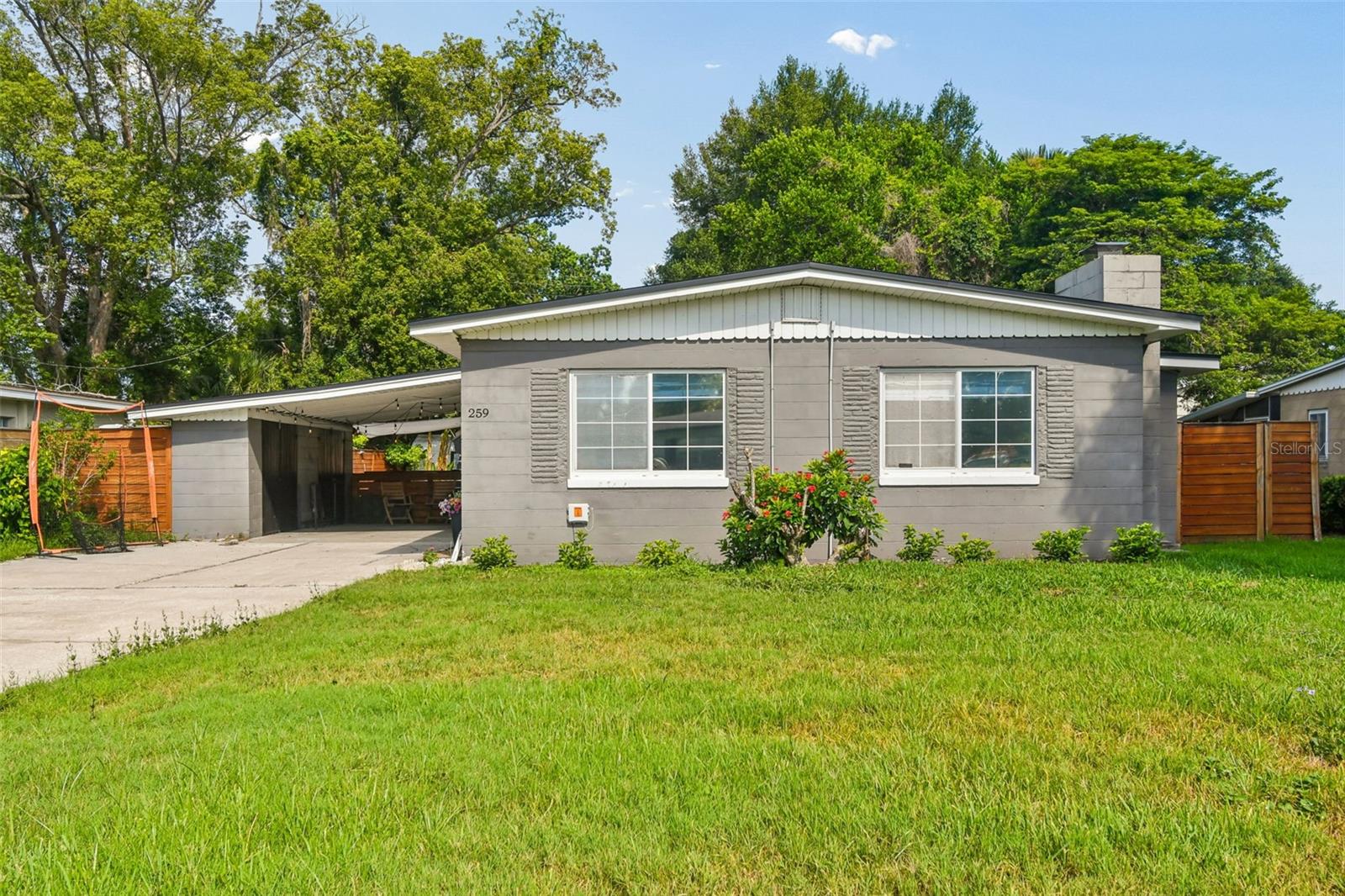 Single Family Residence in WINTER PARK, FL - Daniel Dourado