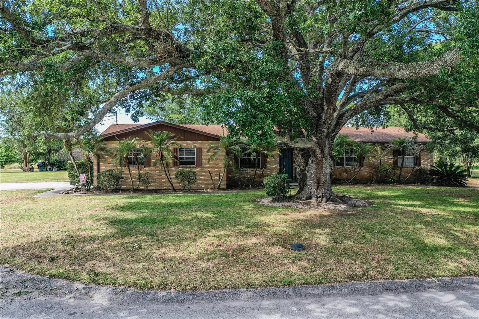 Single Family Residence in LAKELAND, FL - Daniel Dourado