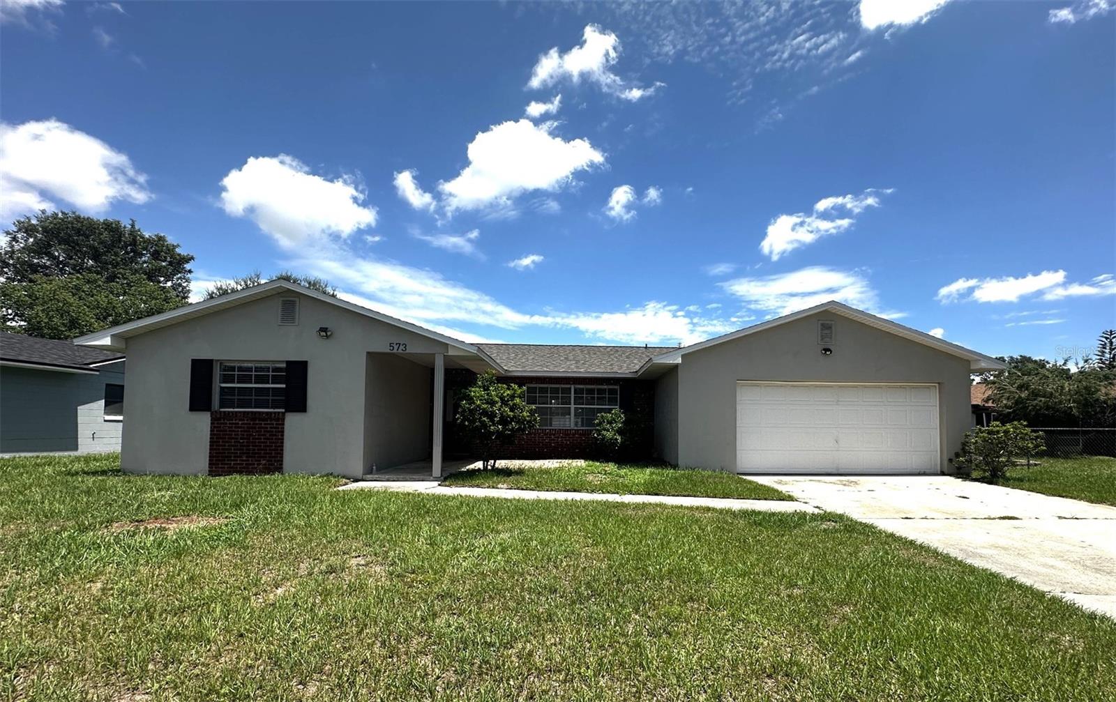 Single Family Residence in ORLANDO, FL - Daniel Dourado