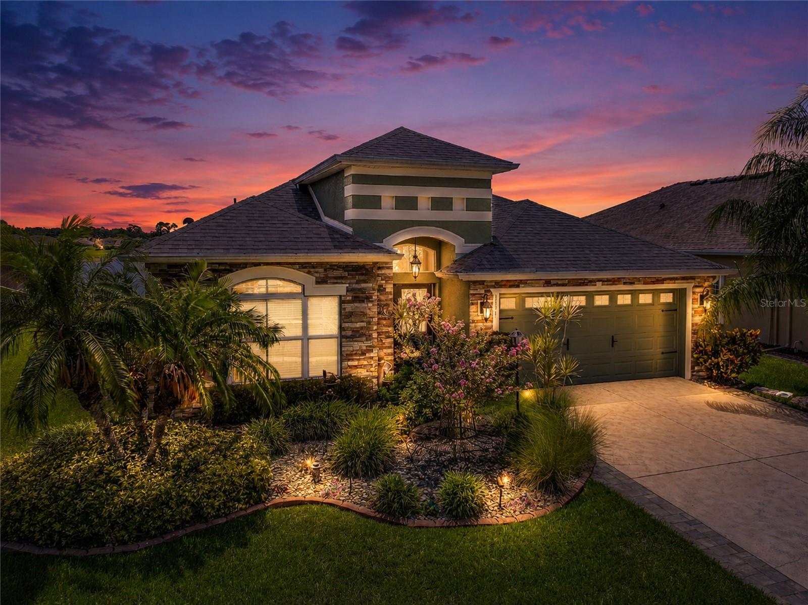 Single Family Residence in PARRISH, FL - Daniel Dourado
