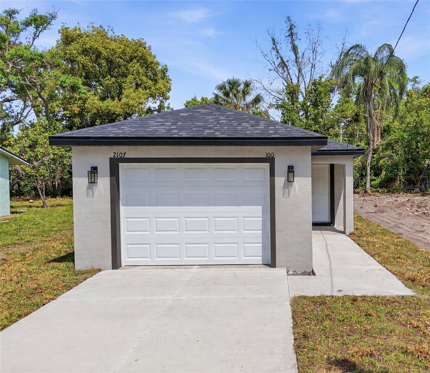 Single Family Residence in EUSTIS, FL - Daniel Dourado