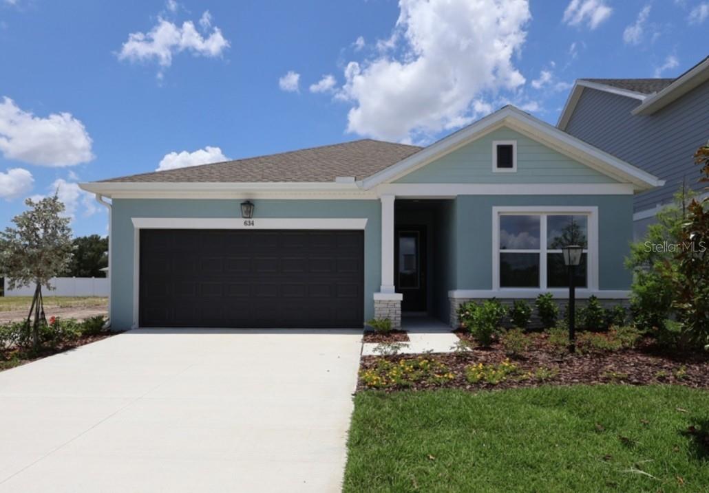 Single Family Residence in BRADENTON, FL - Daniel Dourado
