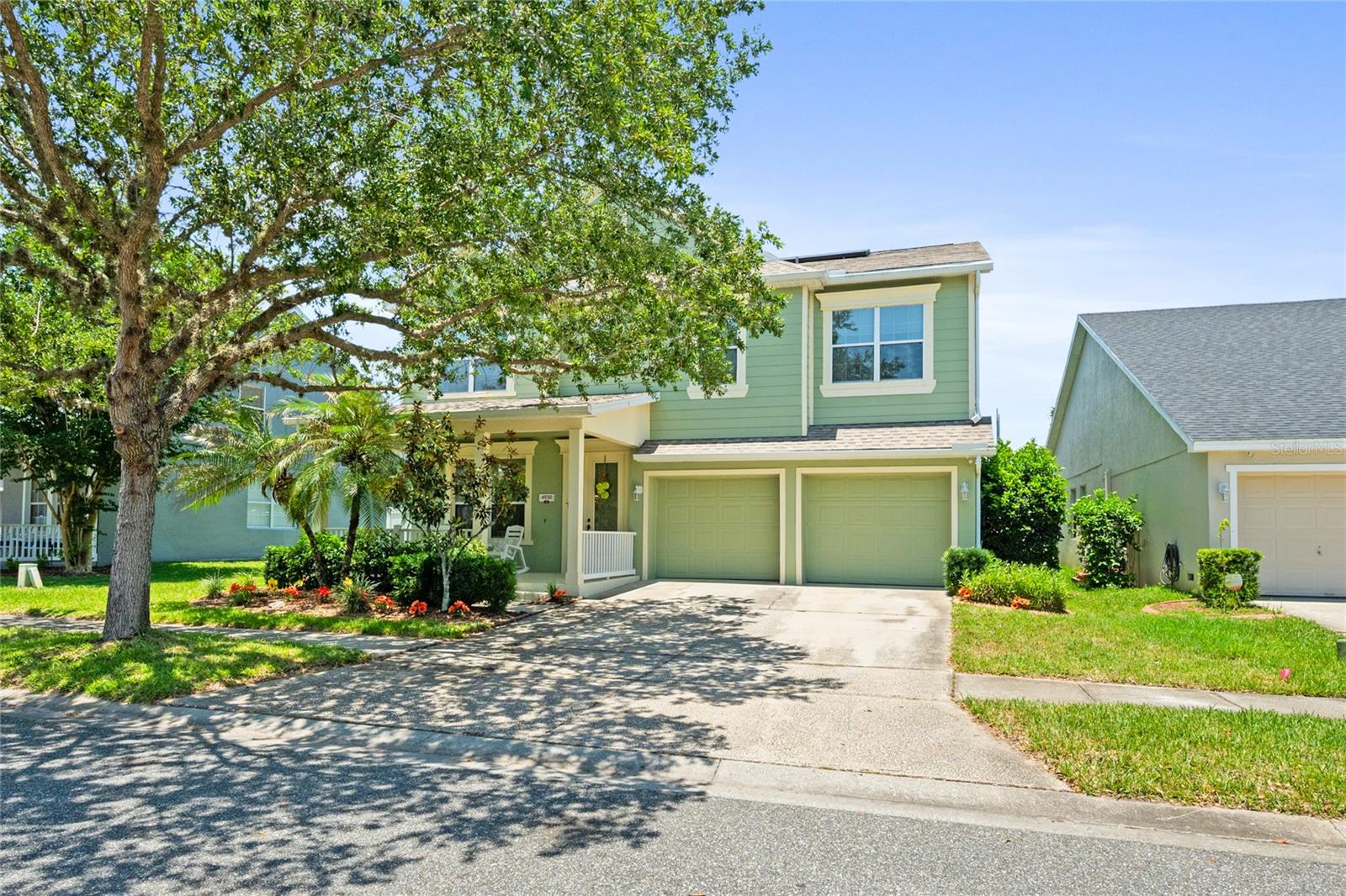 Single Family Residence in ORLANDO, FL - Daniel Dourado