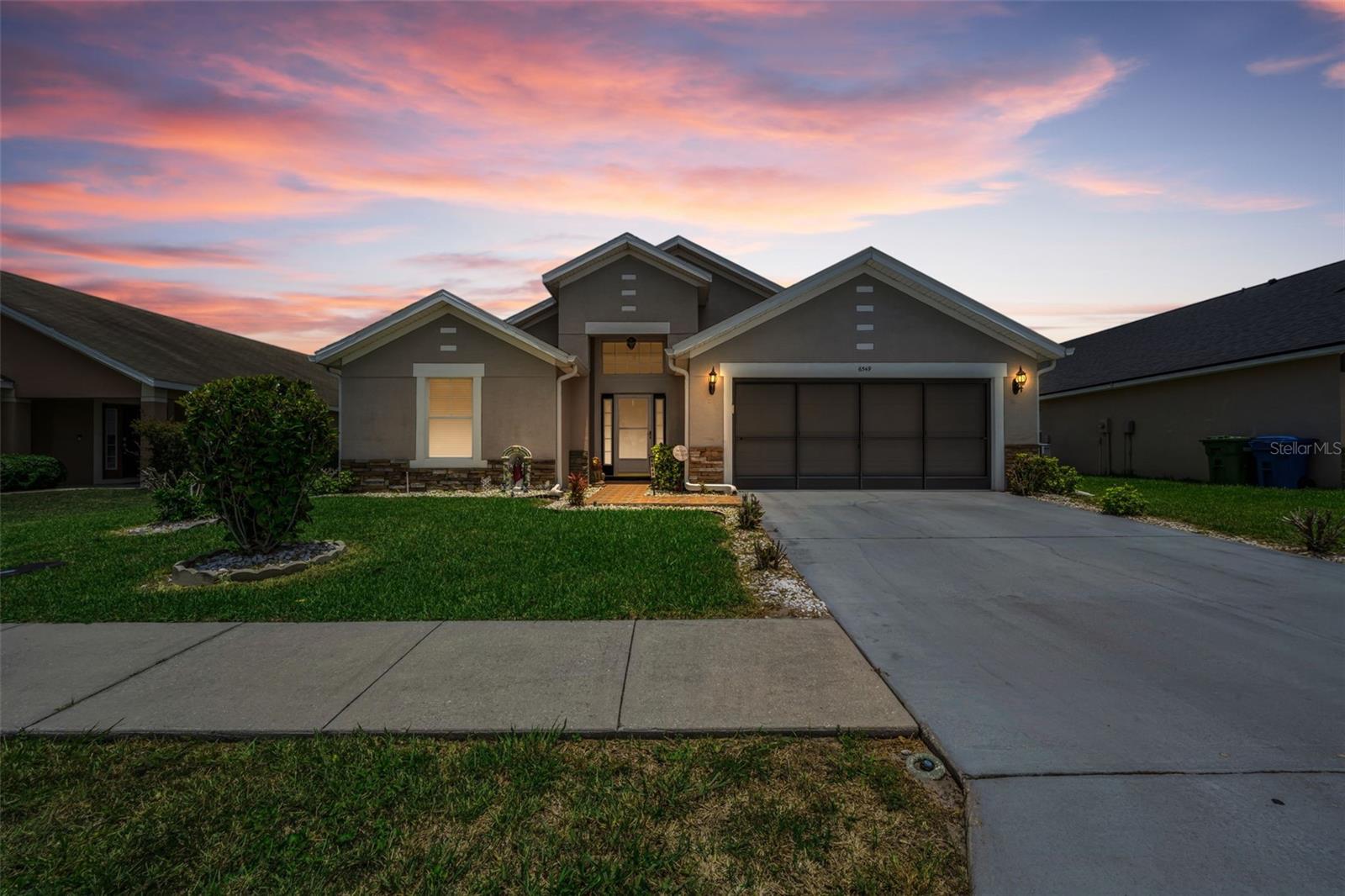 Single Family Residence em WINTER HAVEN, FL - Daniel Dourado