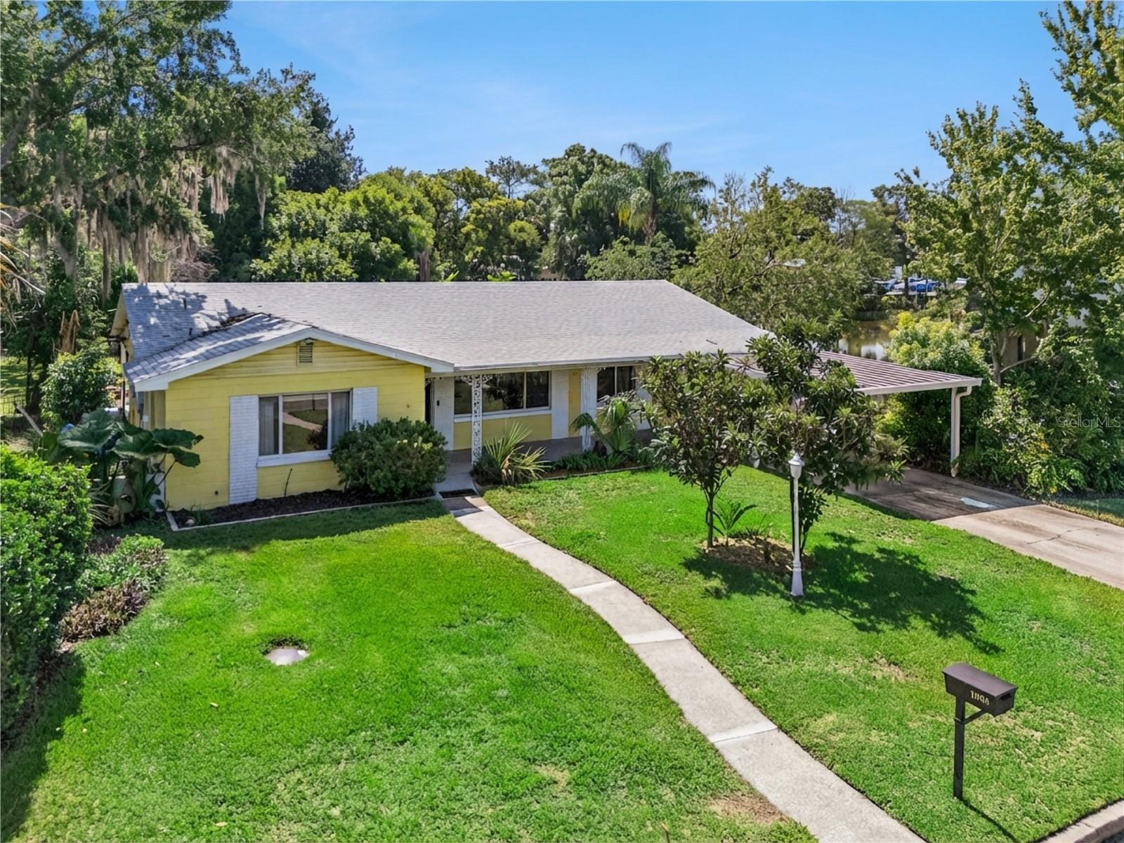 Single Family Residence in WINTER PARK, FL - Daniel Dourado