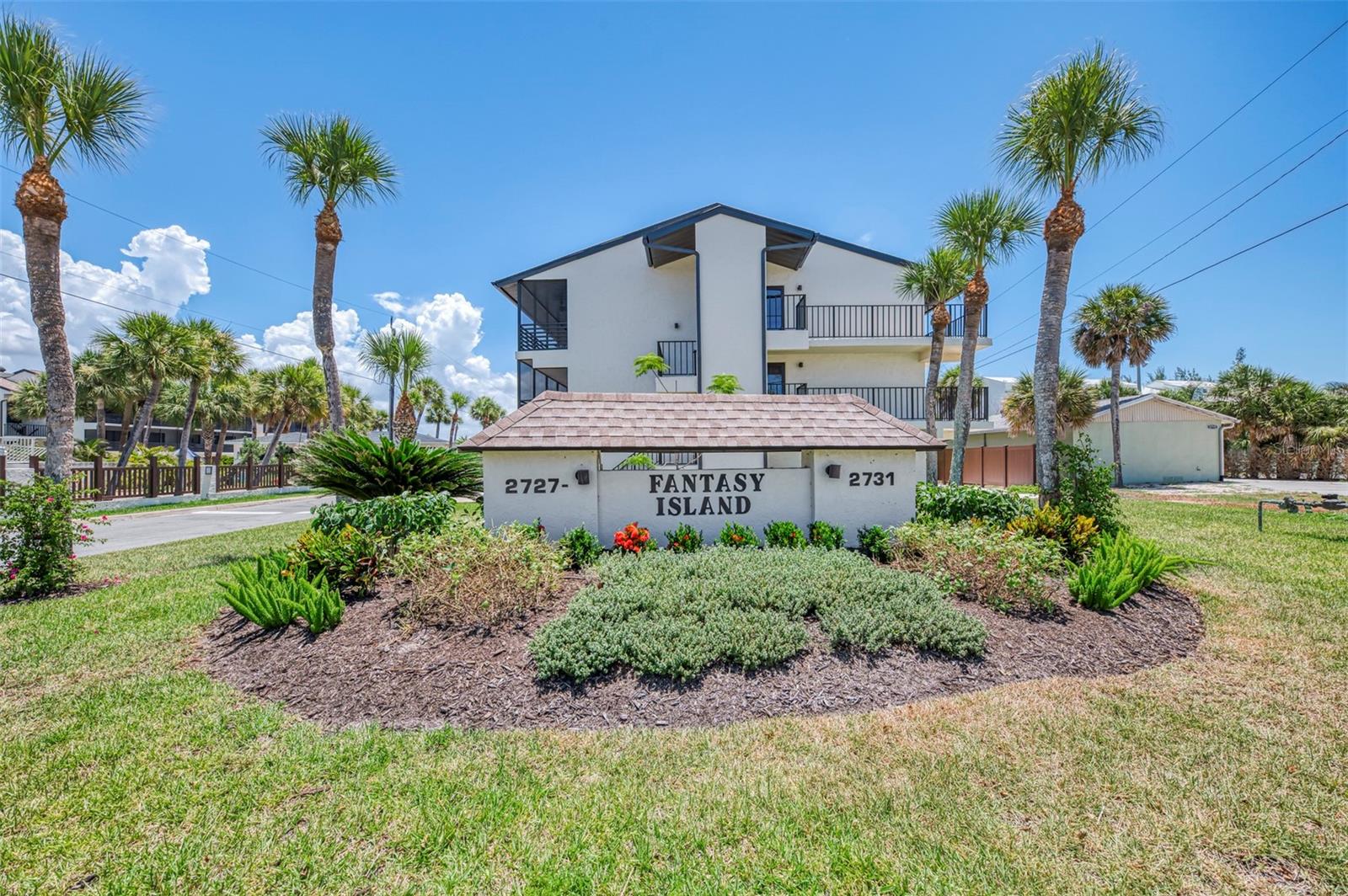 Condominium in ENGLEWOOD, FL - Daniel Dourado