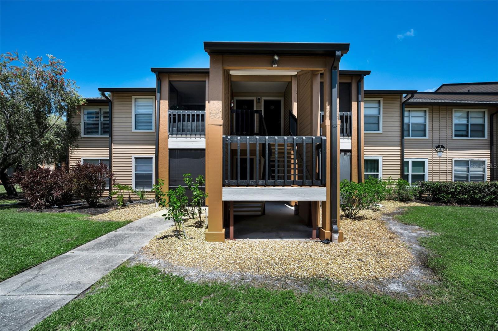 Condominium in LARGO, FL - Daniel Dourado