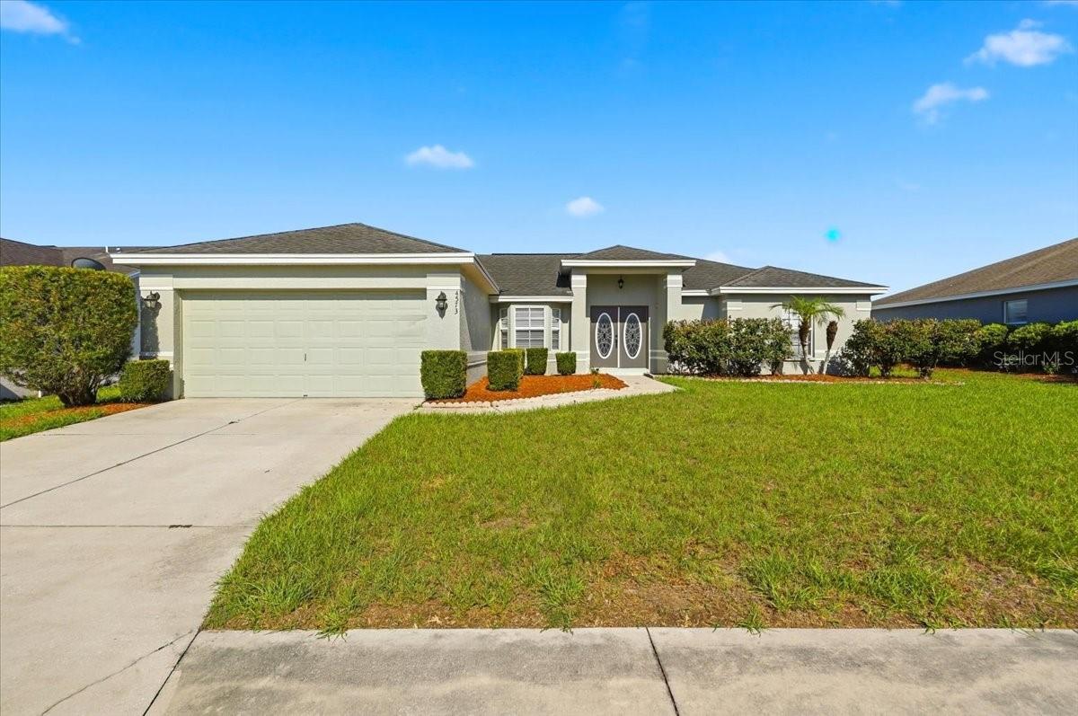 Single Family Residence in MULBERRY, FL - Daniel Dourado