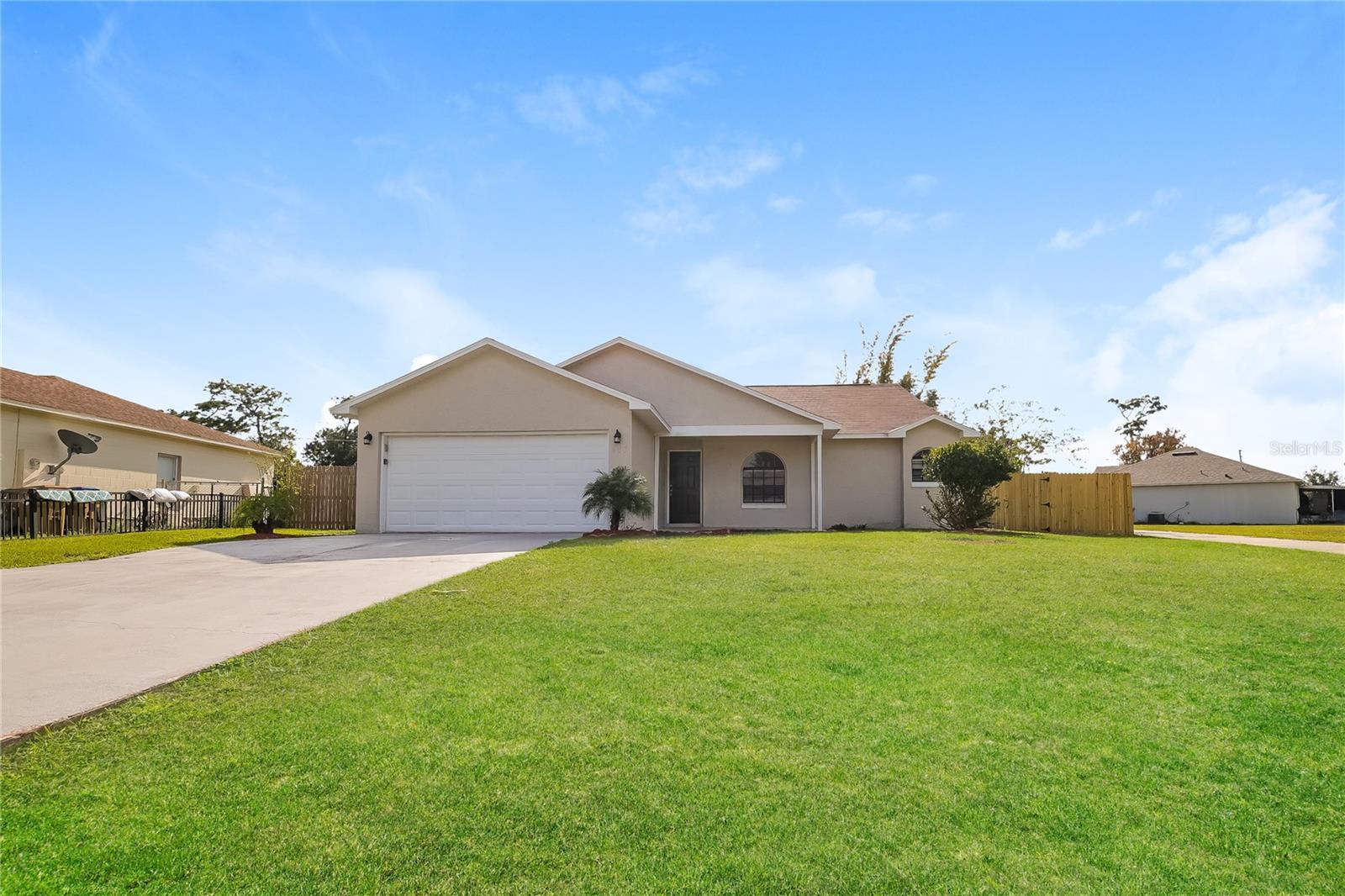 Single Family Residence em KISSIMMEE, FL - Daniel Dourado