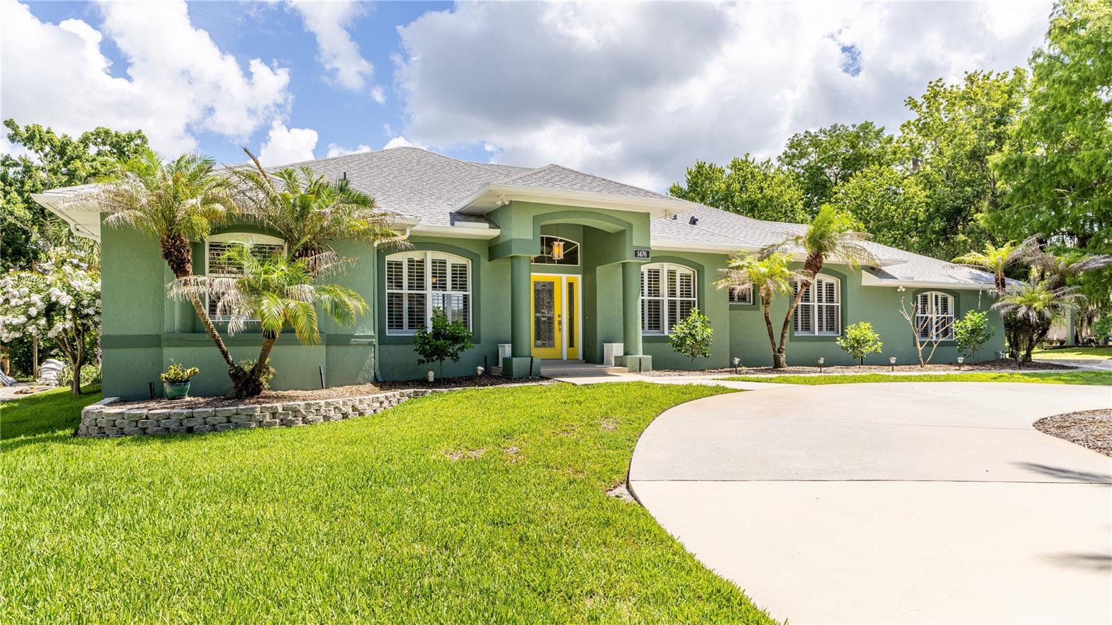 Single Family Residence in ENTERPRISE, FL - Daniel Dourado