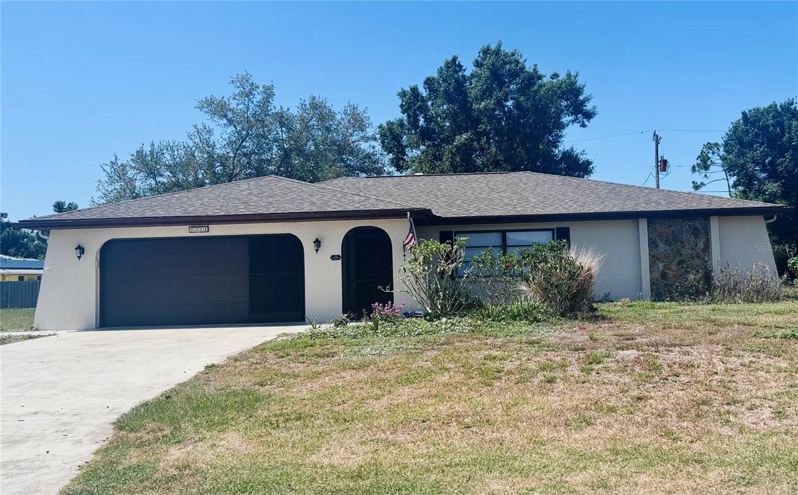 Single Family Residence in ENGLEWOOD, FL - Daniel Dourado