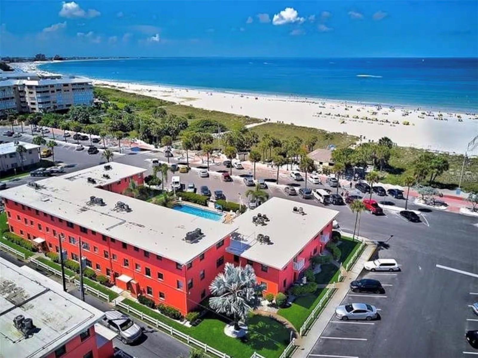 Condominium em ST PETE BEACH, FL - Daniel Dourado