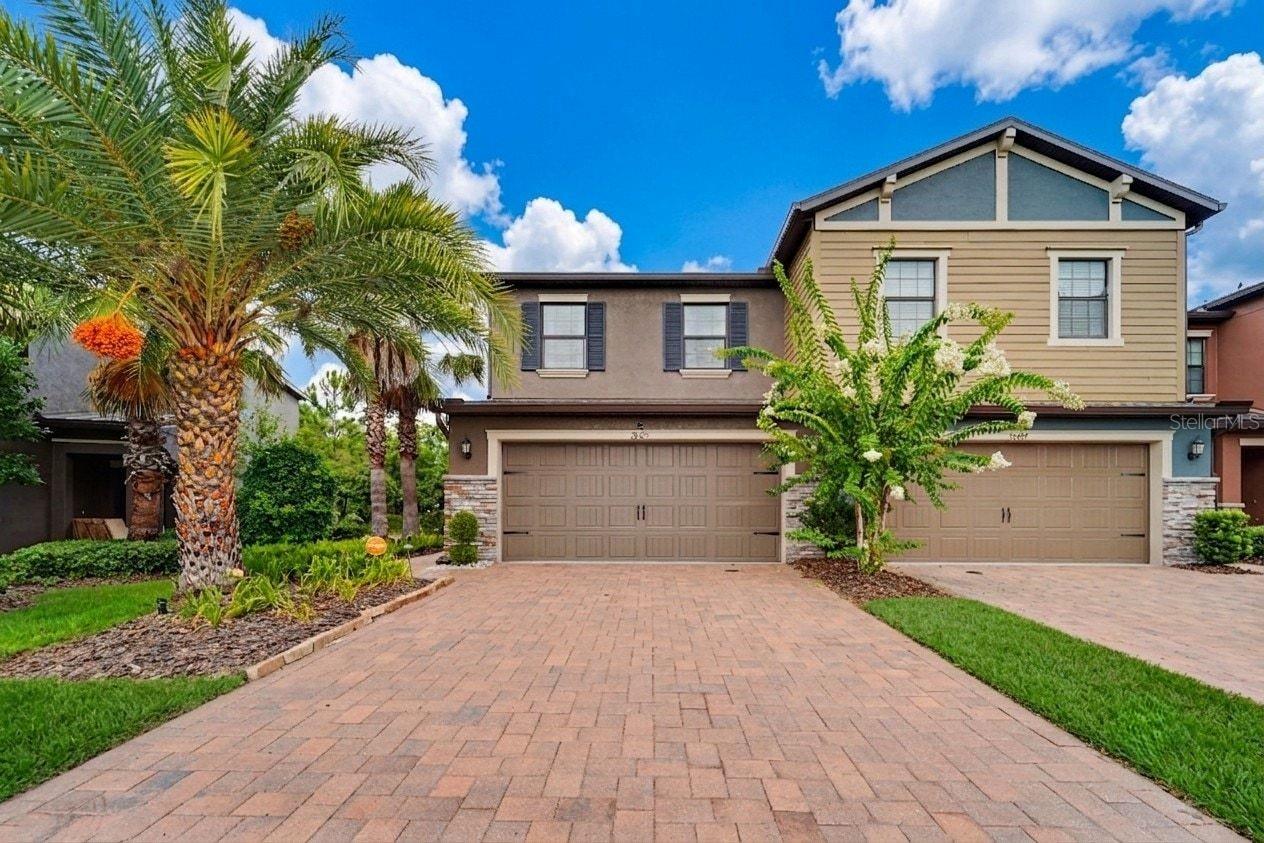 Townhouse em WESLEY CHAPEL, FL - Daniel Dourado