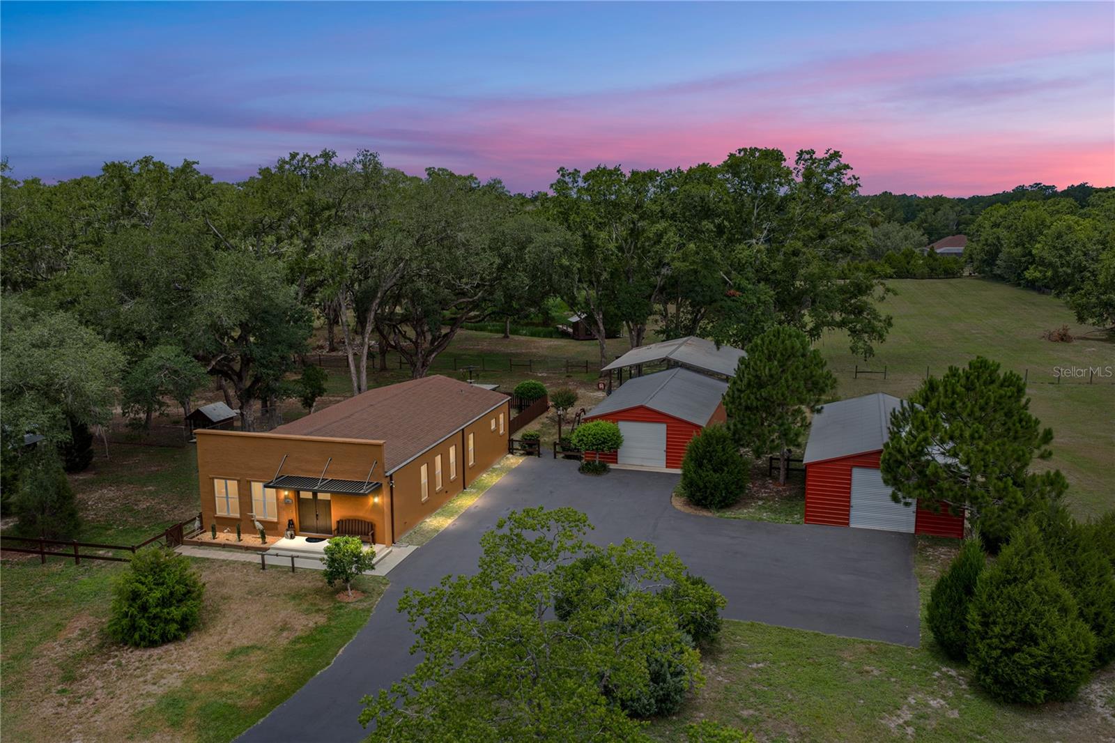 Single Family Residence em DADE CITY, FL - Daniel Dourado