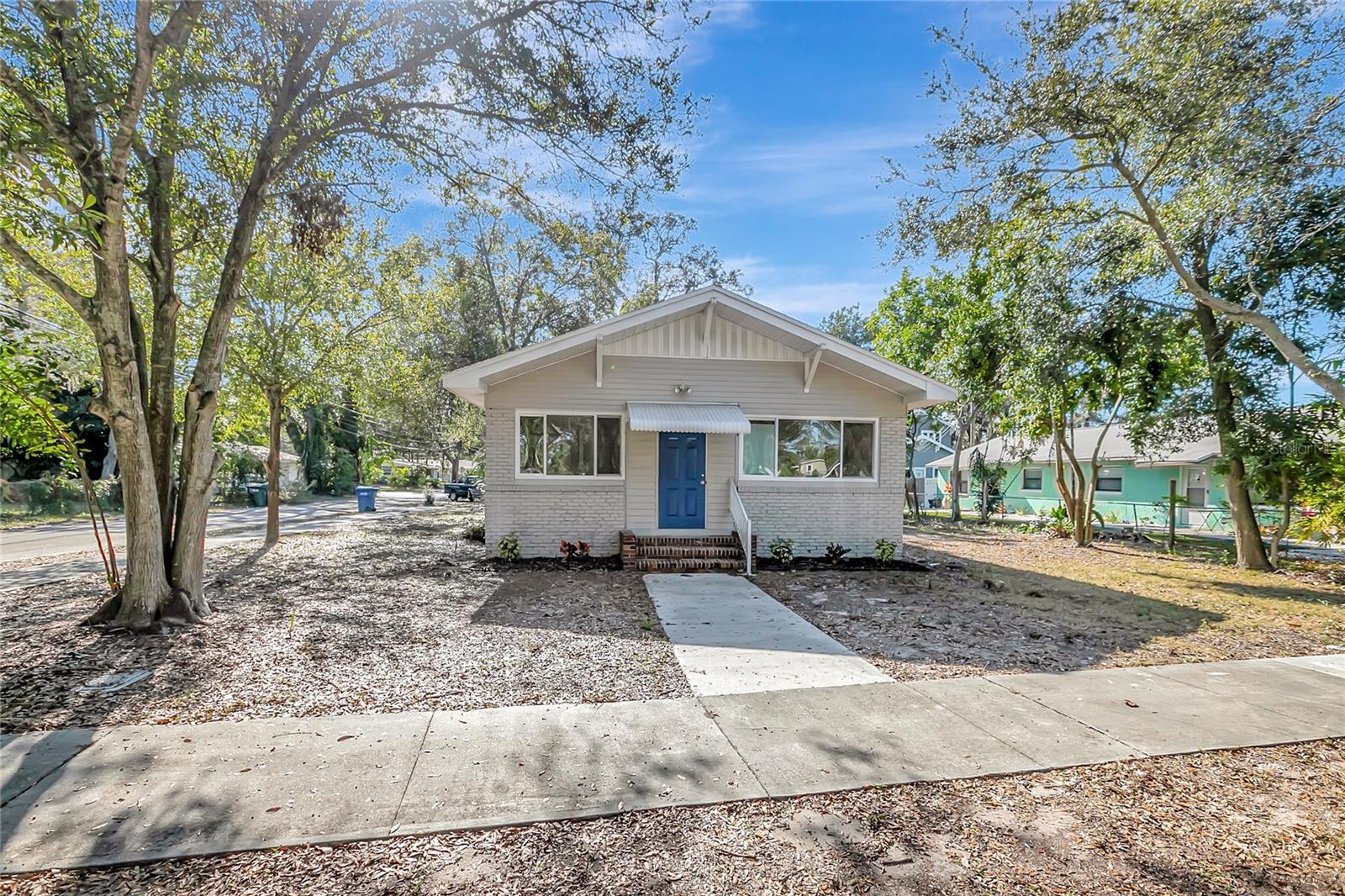 Single Family Residence in LARGO, FL - Daniel Dourado