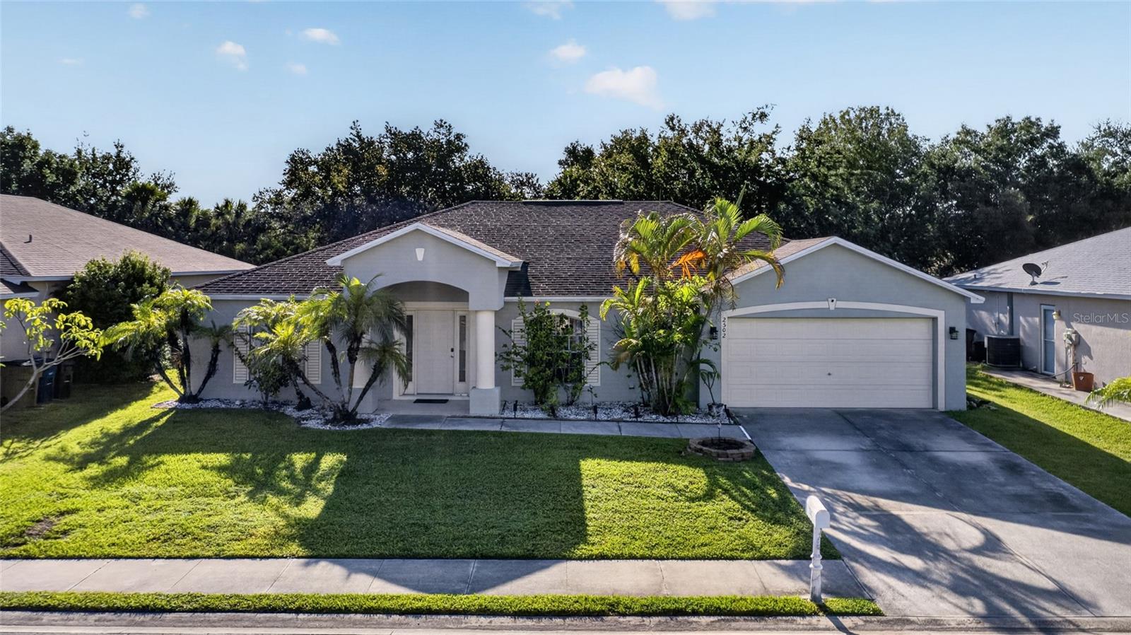 Single Family Residence em FORT MYERS, FL - Daniel Dourado