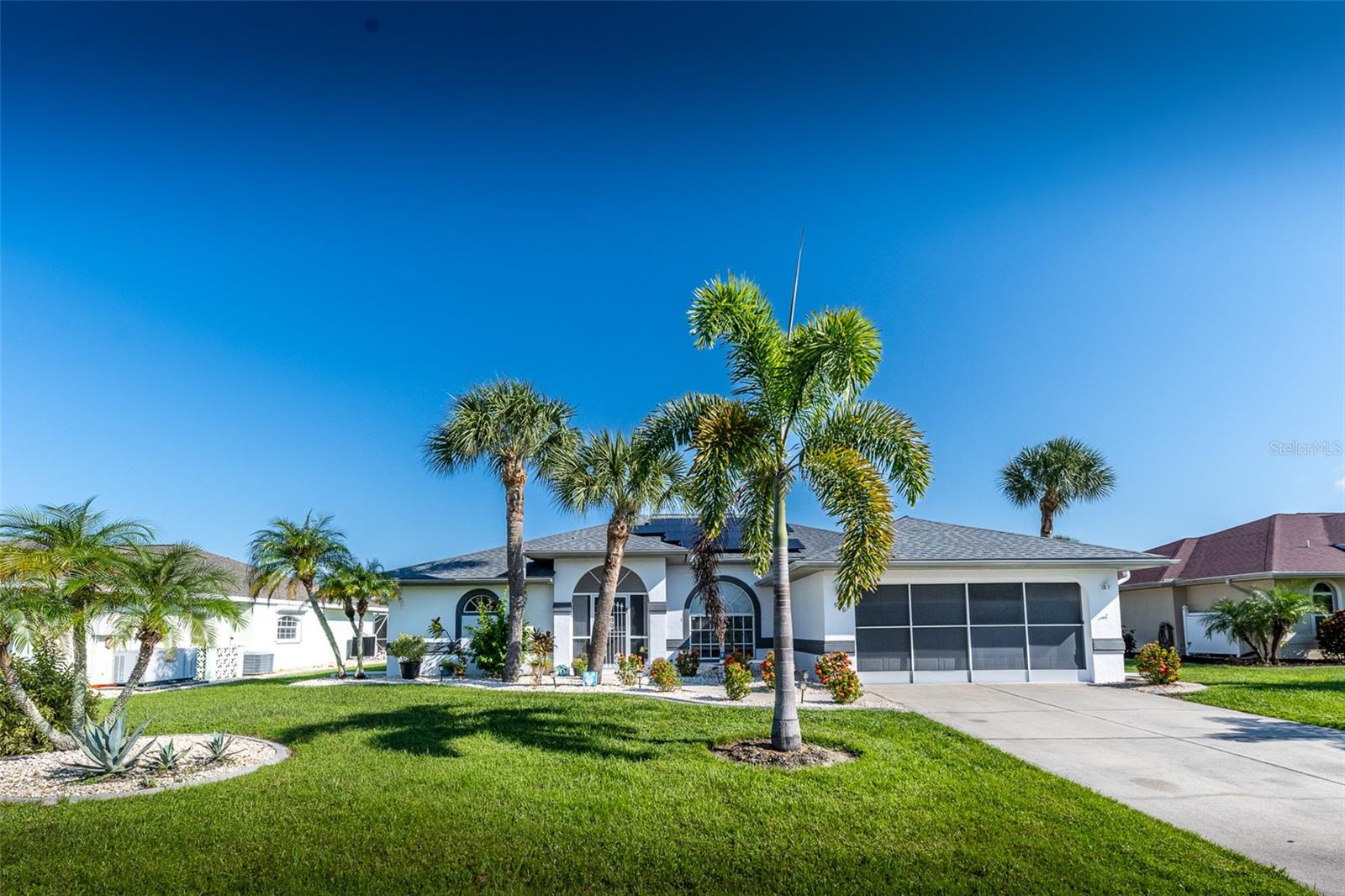 Single Family Residence em PUNTA GORDA, FL - Daniel Dourado