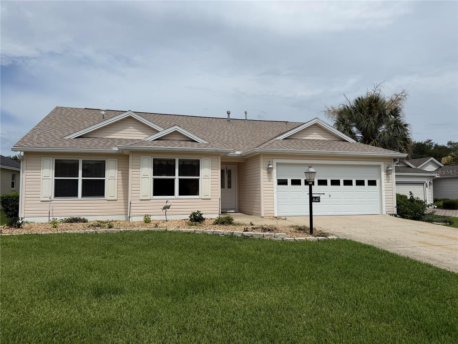Single Family Residence em THE VILLAGES, FL - Daniel Dourado