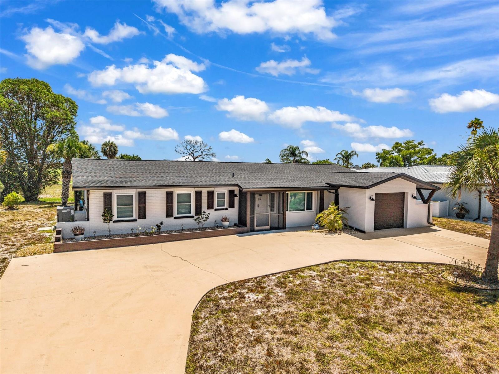Single Family Residence em ROTONDA WEST, FL - Daniel Dourado