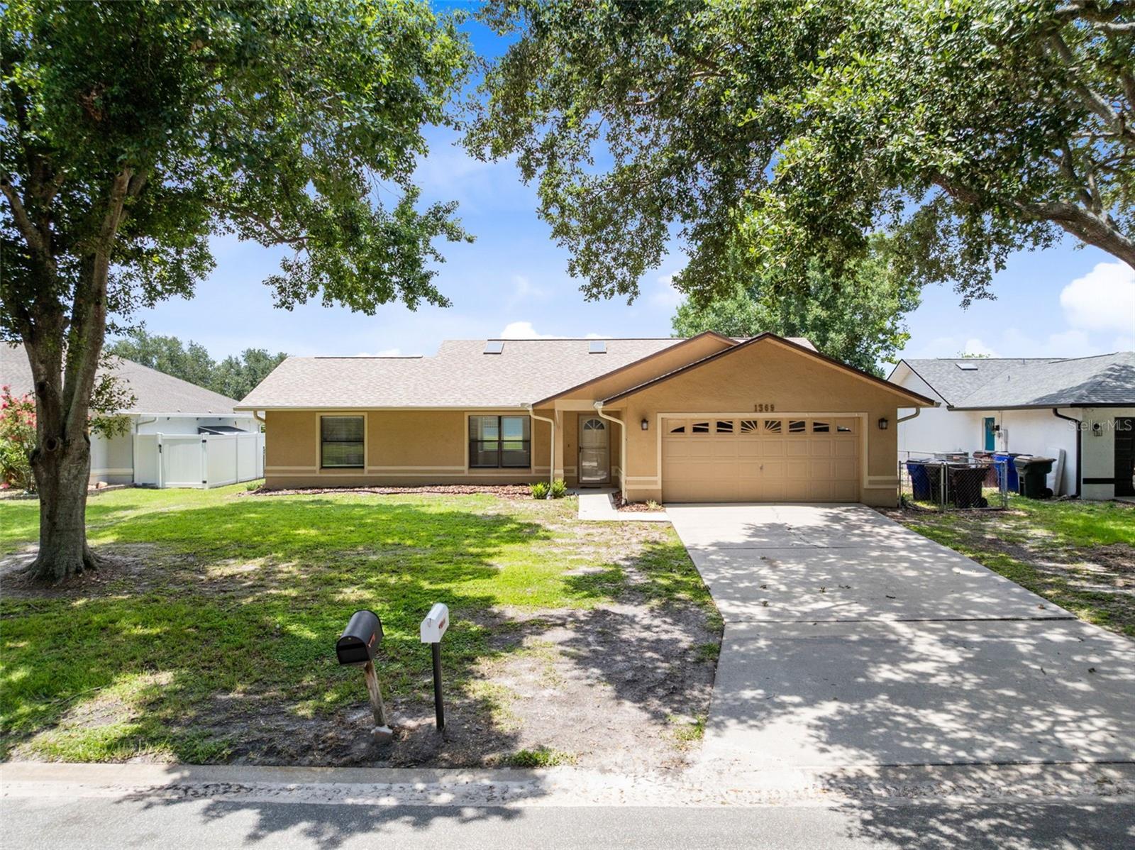 Single Family Residence in ST CLOUD, FL - Daniel Dourado