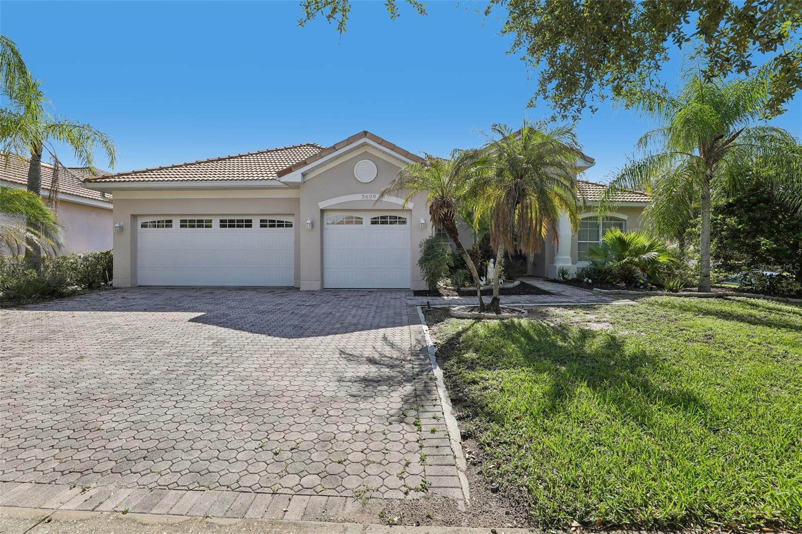 Single Family Residence em KISSIMMEE, FL - Daniel Dourado