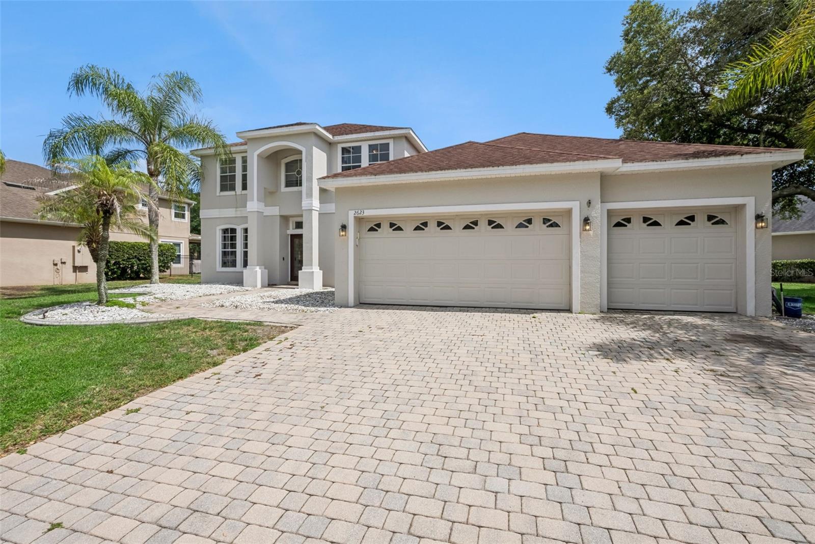 Single Family Residence em OVIEDO, FL - Daniel Dourado