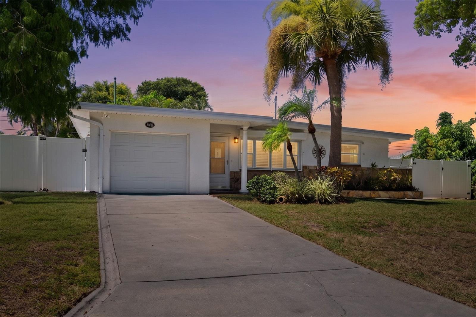 Single Family Residence em LARGO, FL - Daniel Dourado
