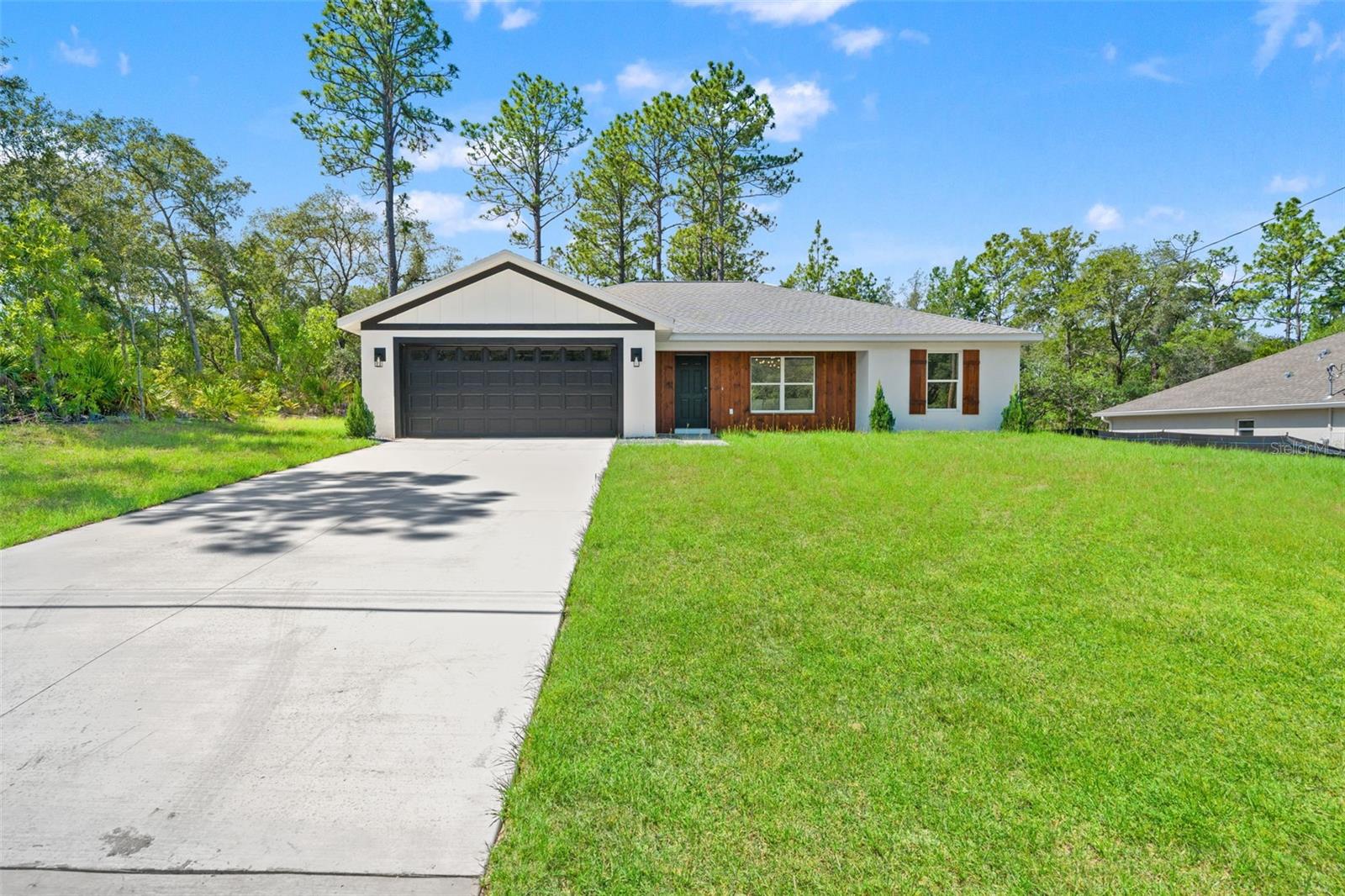 Single Family Residence em CITRUS SPRINGS, FL - Daniel Dourado