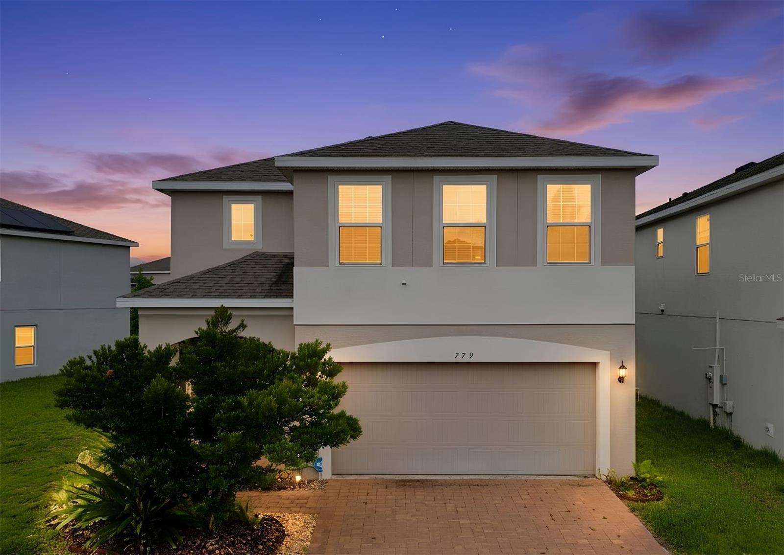 Single Family Residence in DAVENPORT, FL - Daniel Dourado