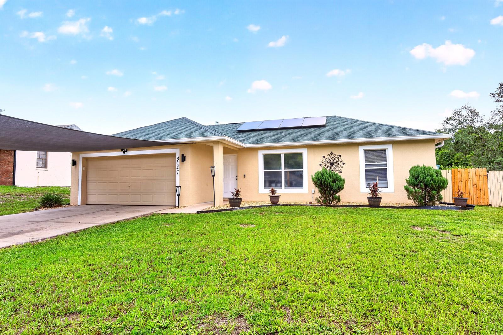 Single Family Residence in DELTONA, FL - Daniel Dourado