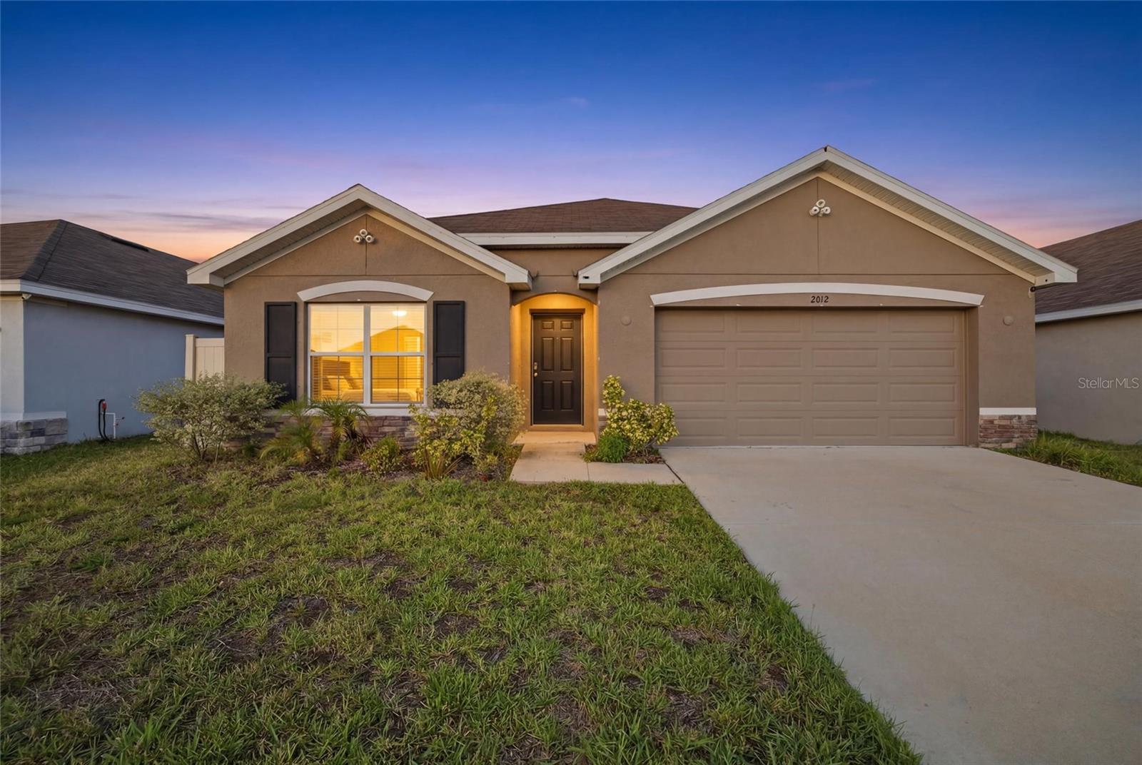 Single Family Residence in WIMAUMA, FL - Daniel Dourado