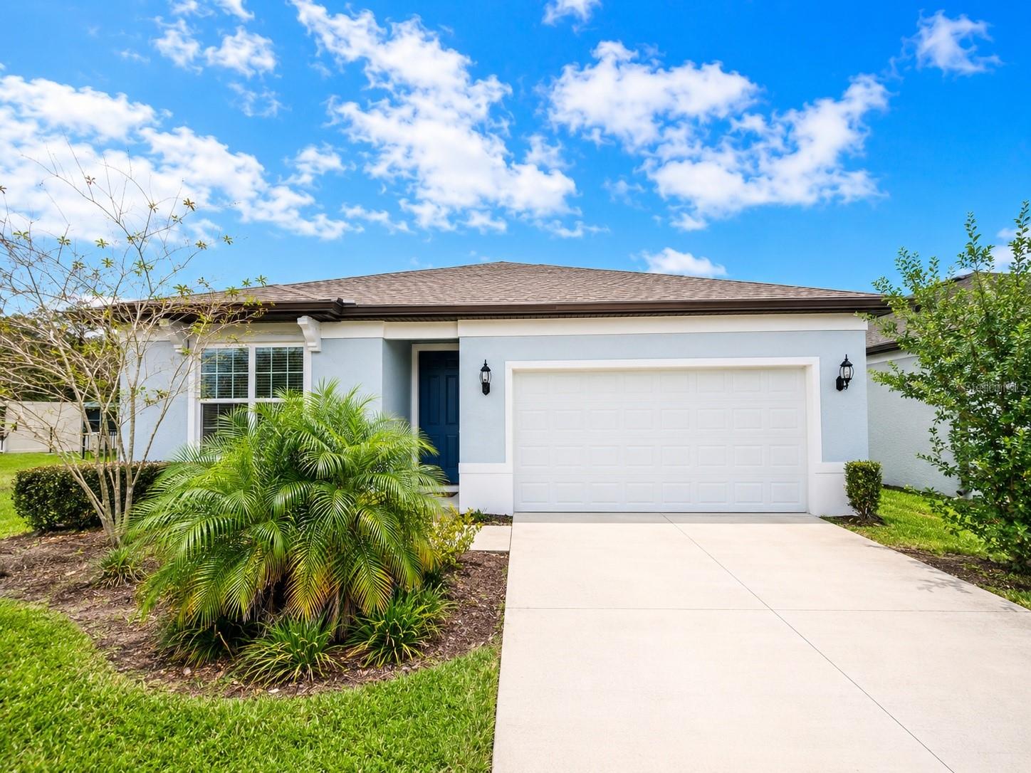 Single Family Residence in ZEPHYRHILLS, FL - Daniel Dourado