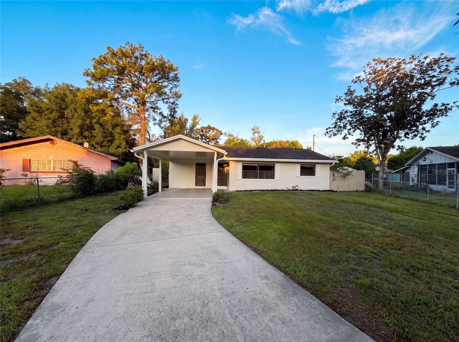 Single Family Residence em APOPKA, FL - Daniel Dourado