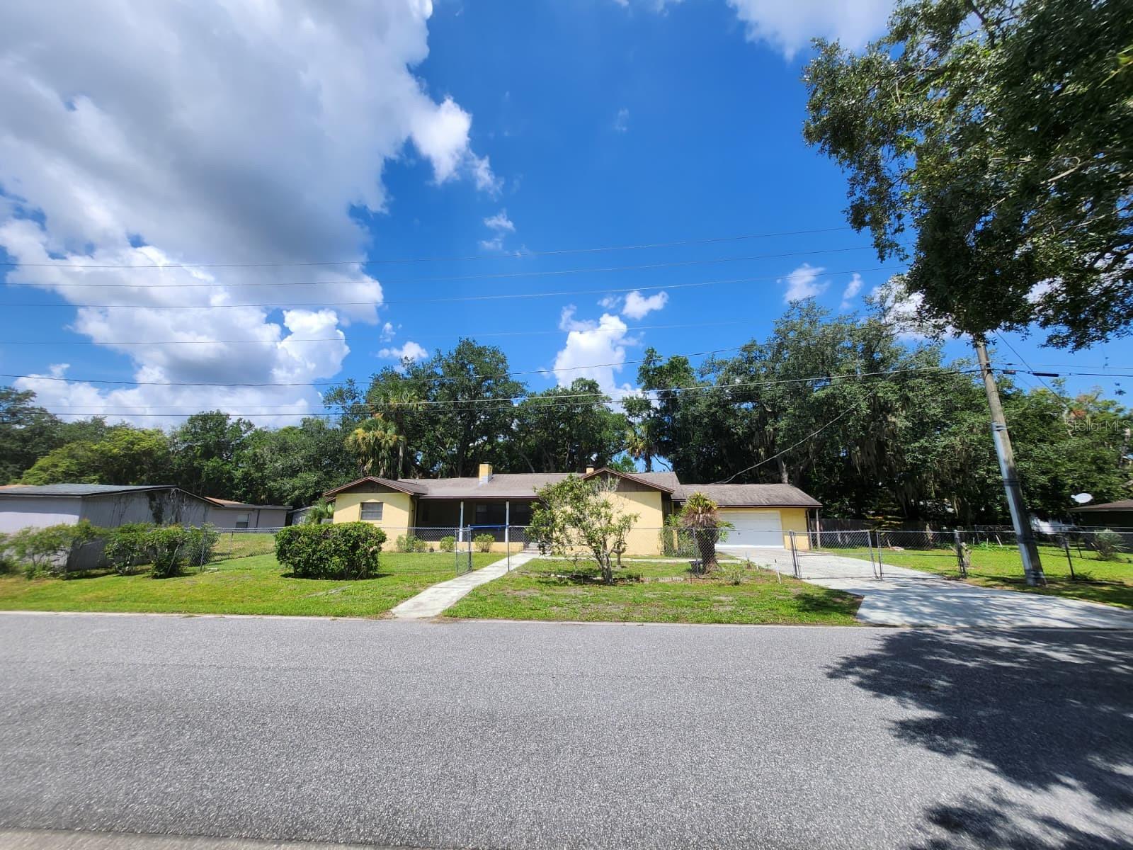 Single Family Residence em SANFORD, FL - Daniel Dourado