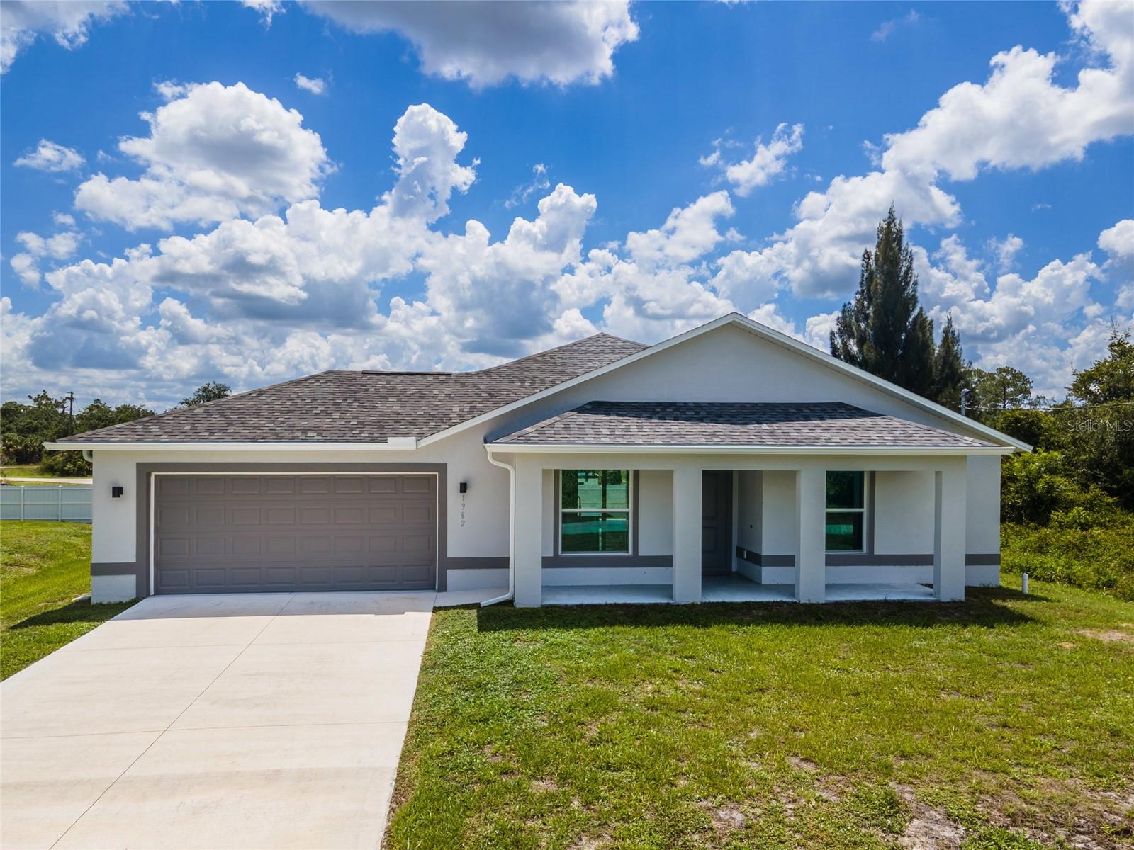Single Family Residence em LEHIGH ACRES, FL - Daniel Dourado