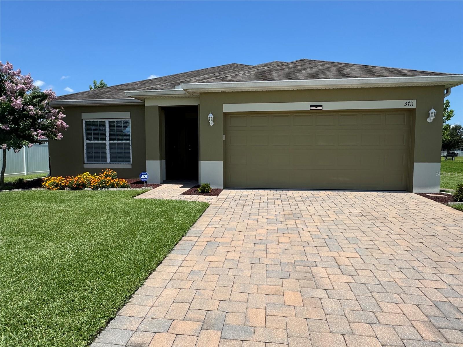 Single Family Residence in ST CLOUD, FL - Daniel Dourado