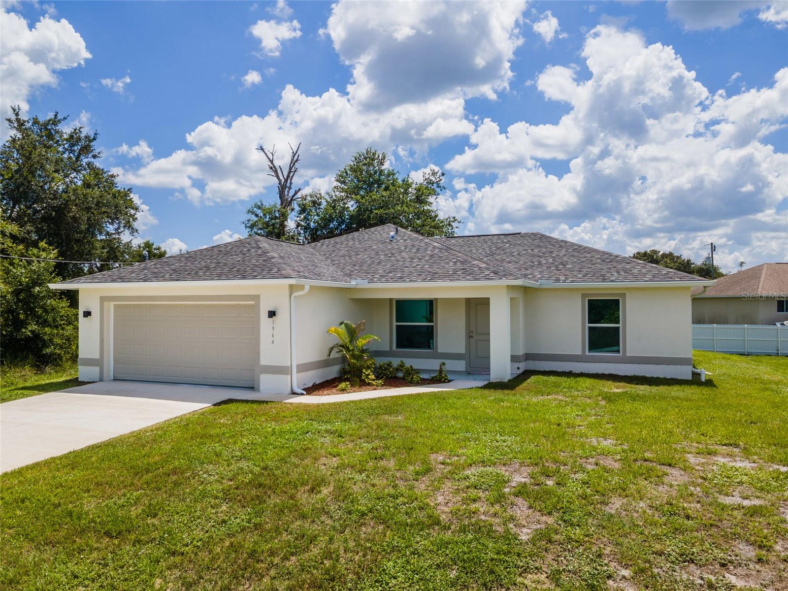 Single Family Residence em LEHIGH ACRES, FL - Daniel Dourado