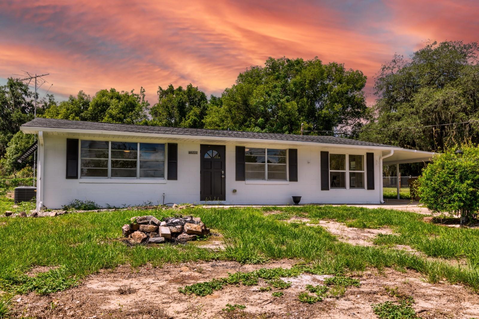 Single Family Residence em FRUITLAND PARK, FL - Daniel Dourado