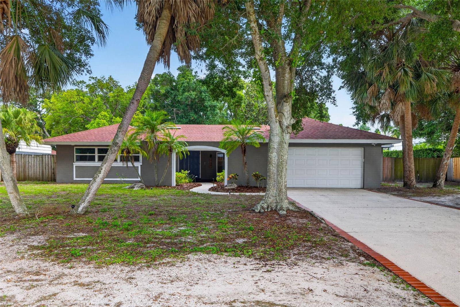 Single Family Residence em CLEARWATER, FL - Daniel Dourado