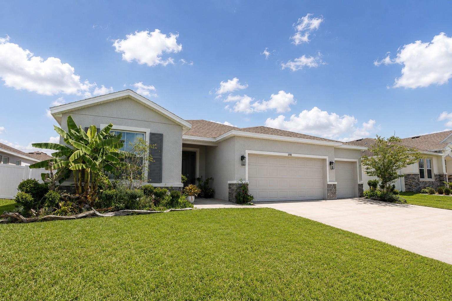 Single Family Residence in OCALA, FL - Daniel Dourado
