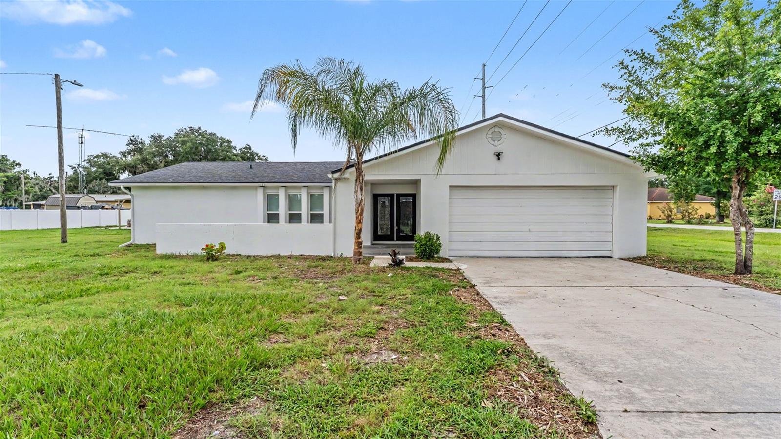 Single Family Residence in MULBERRY, FL - Daniel Dourado