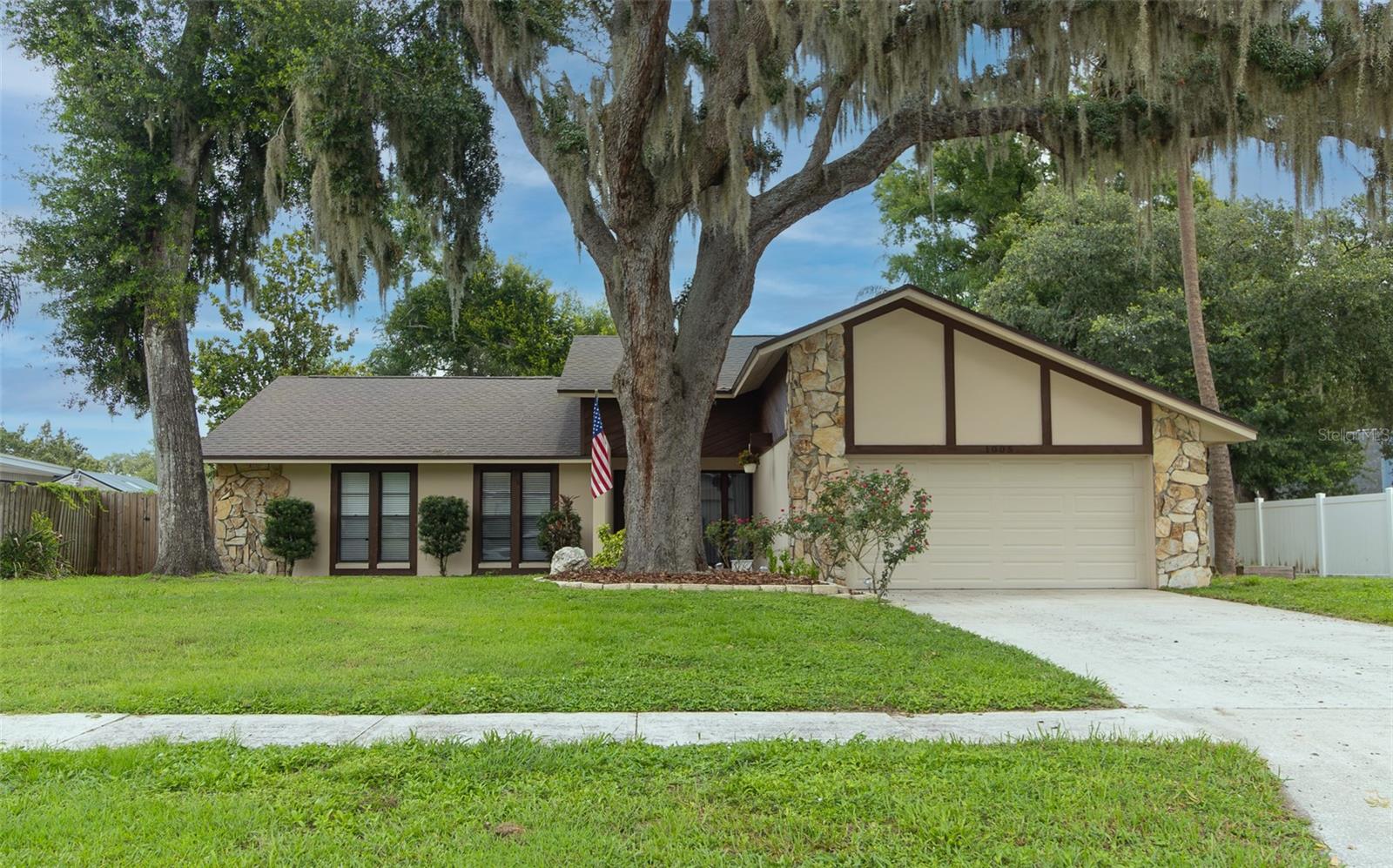 Single Family Residence em VALRICO, FL - Daniel Dourado