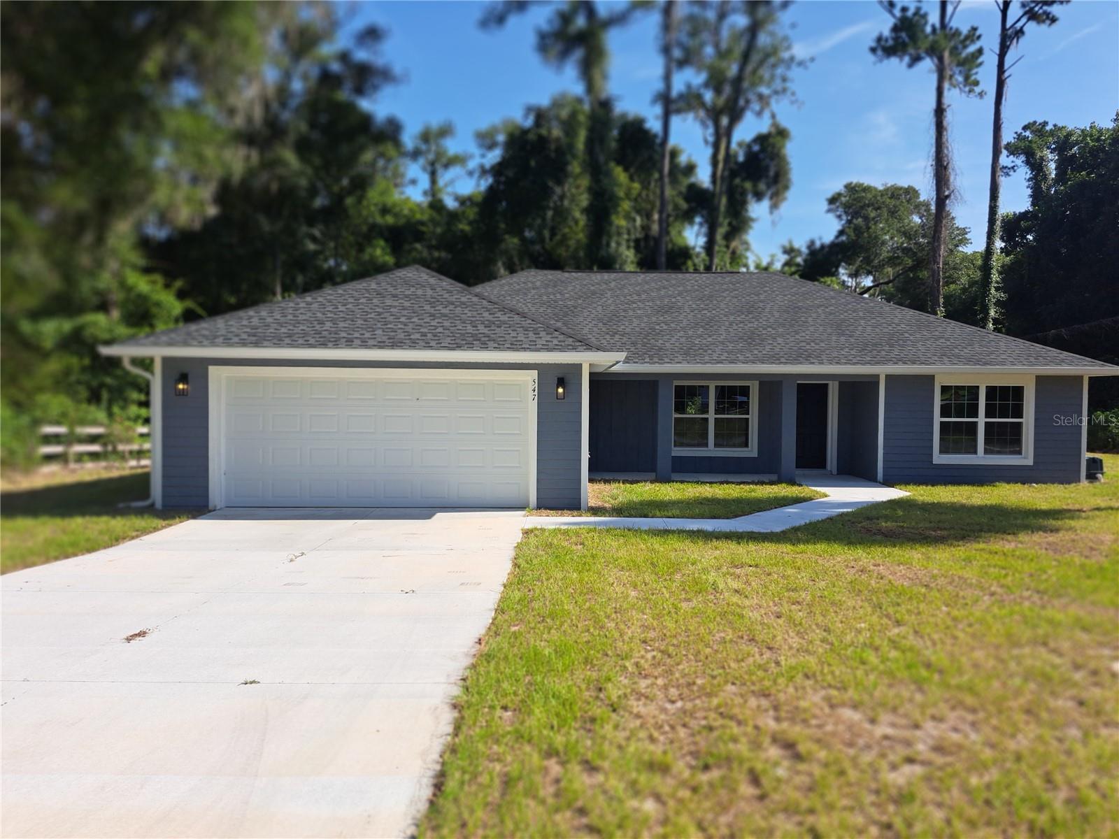 Single Family Residence em CITRUS SPRINGS, FL - Daniel Dourado