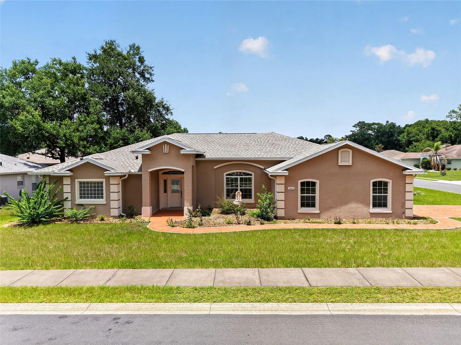 Single Family Residence in OCALA, FL - Daniel Dourado